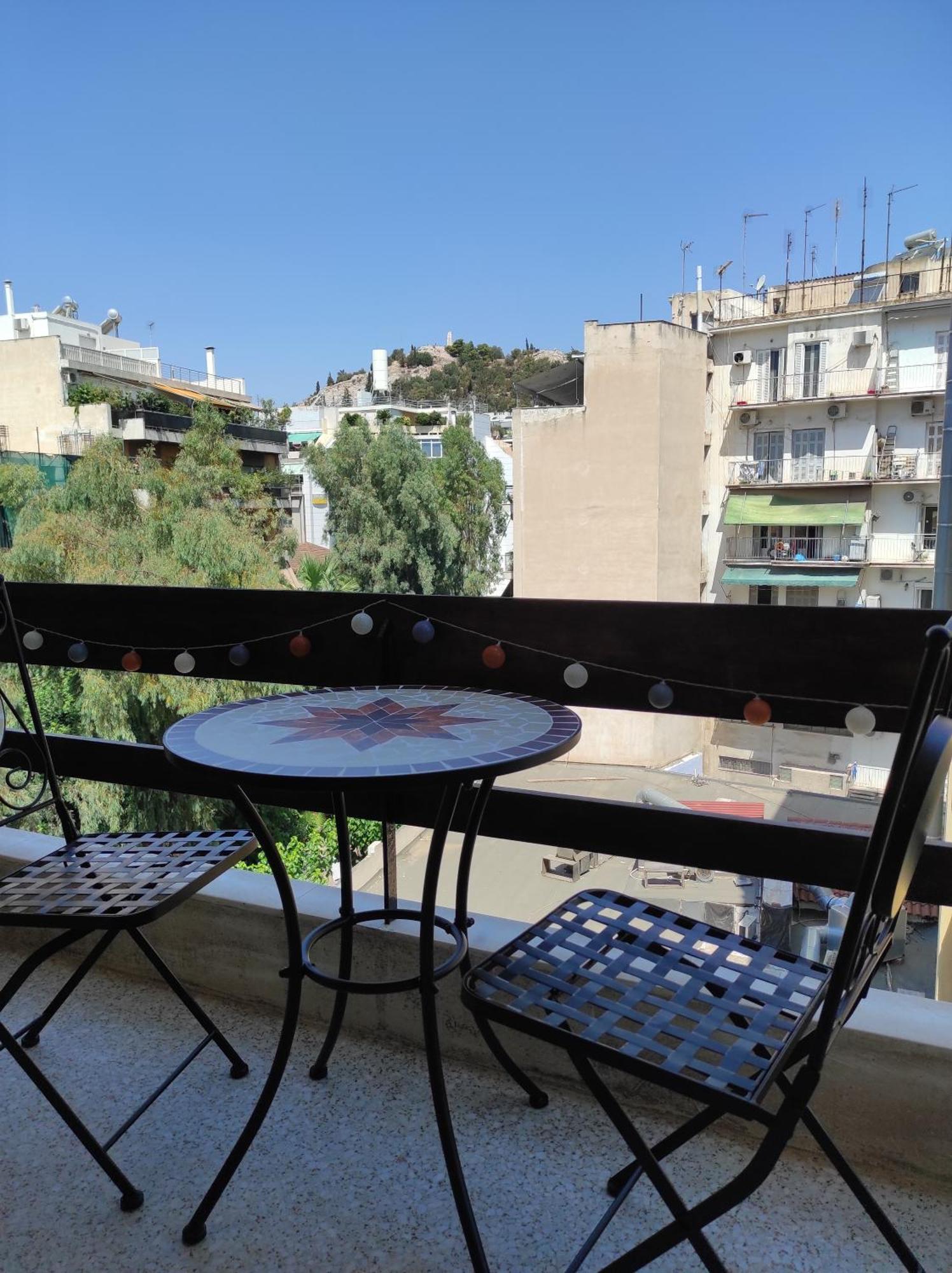 Cosy Apartment On Dragon Street Athen Eksteriør billede
